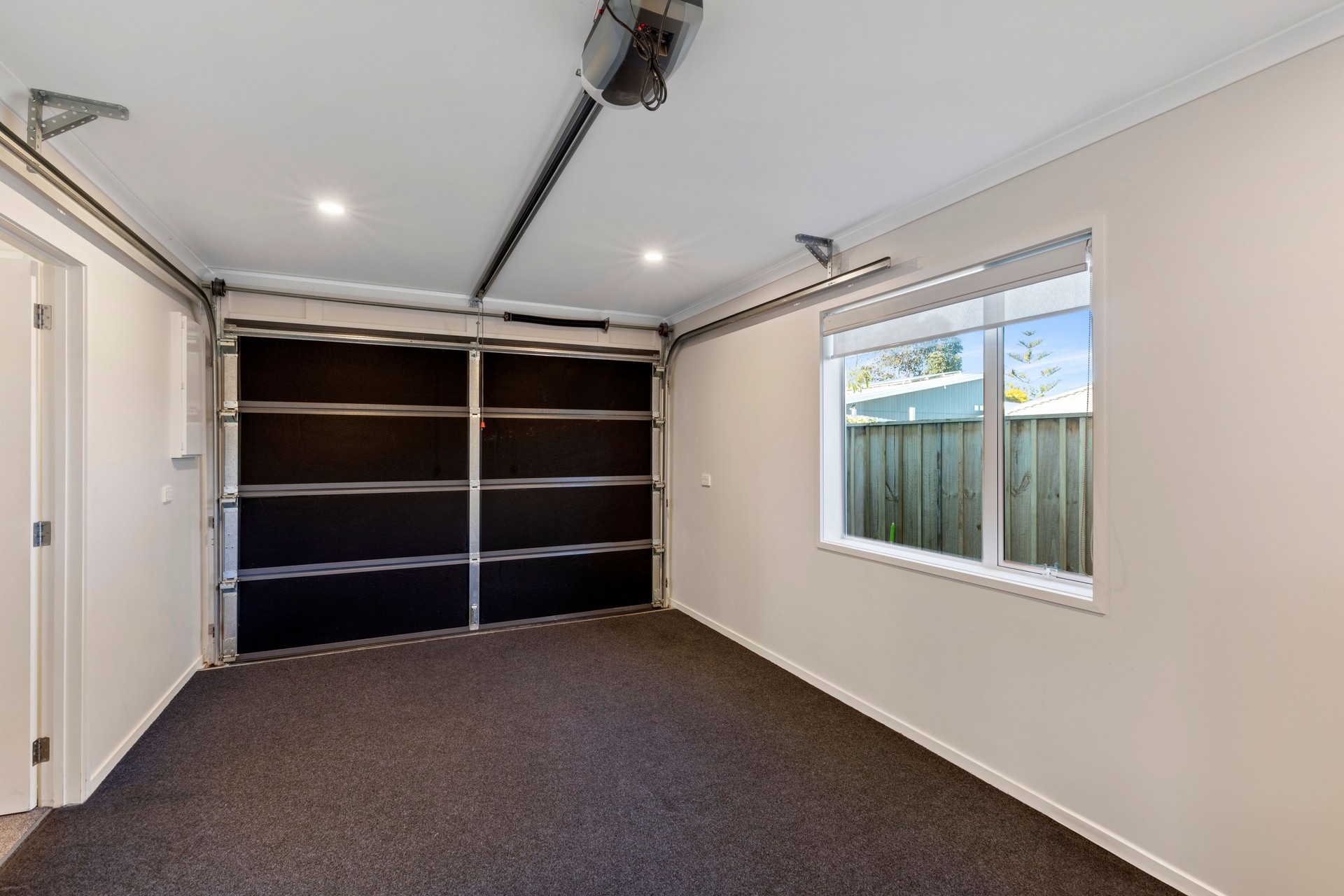 Internal access single garage in a brand new New Zealand home